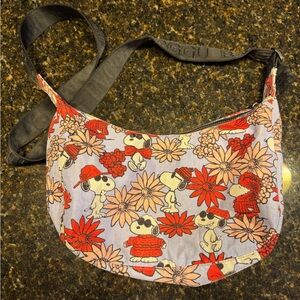 BAGGU Crossbody Bag with Snoopy Floral